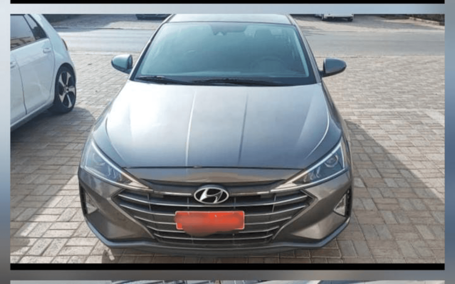 Hyundai Elantra 1